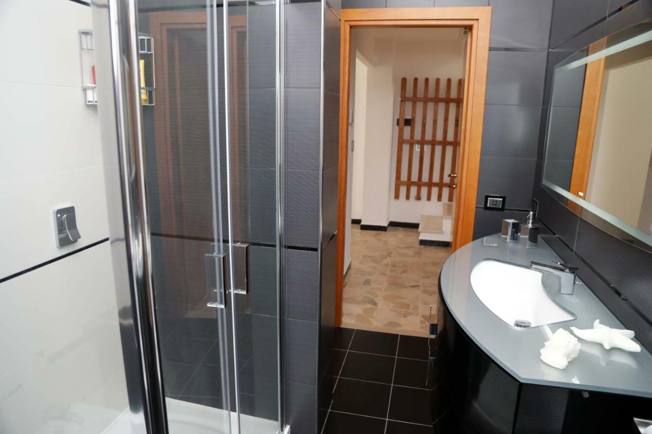 Luxury Apt Apartamento Calasetta Exterior foto