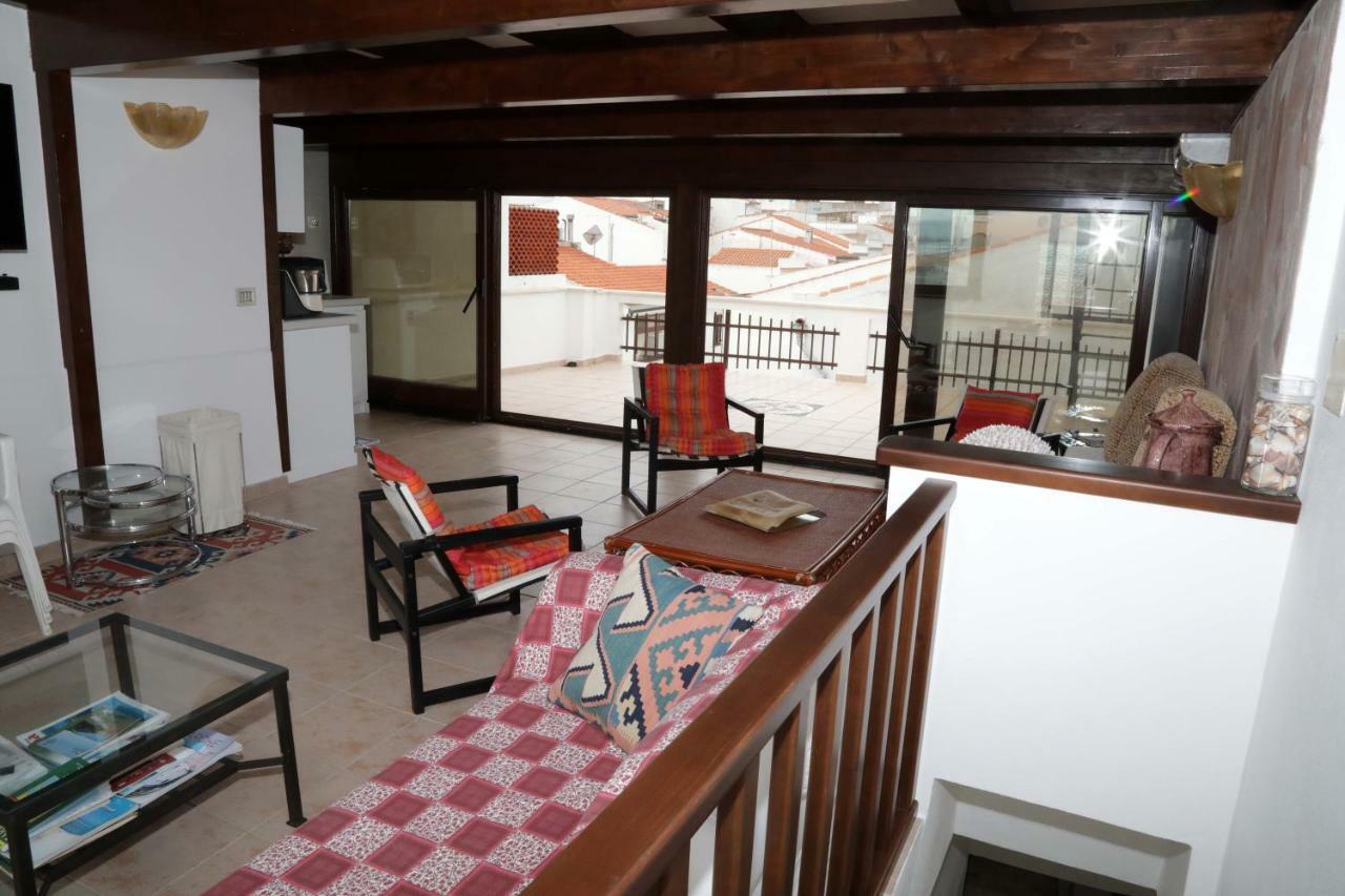 Luxury Apt Apartamento Calasetta Exterior foto