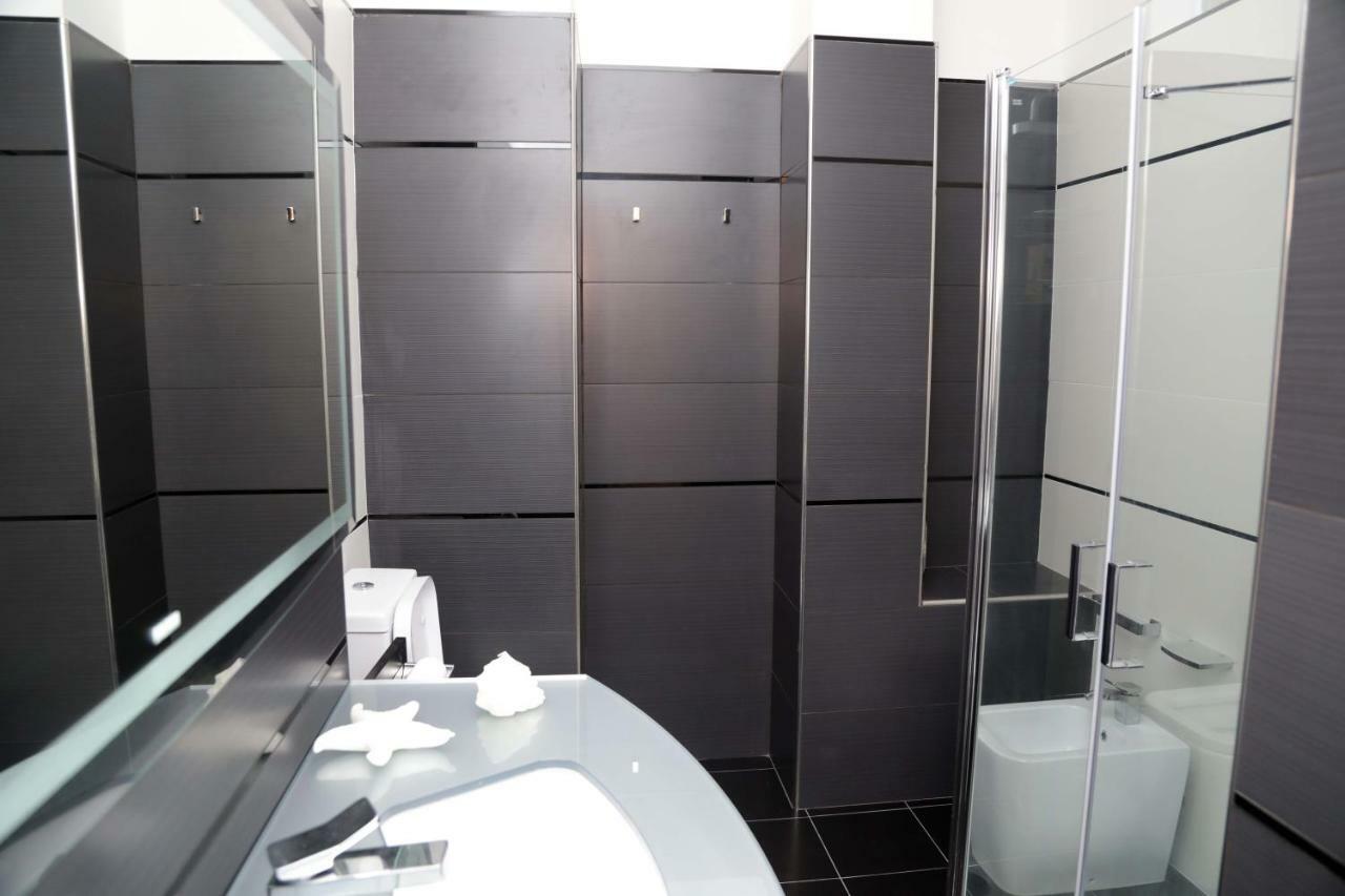 Luxury Apt Apartamento Calasetta Exterior foto