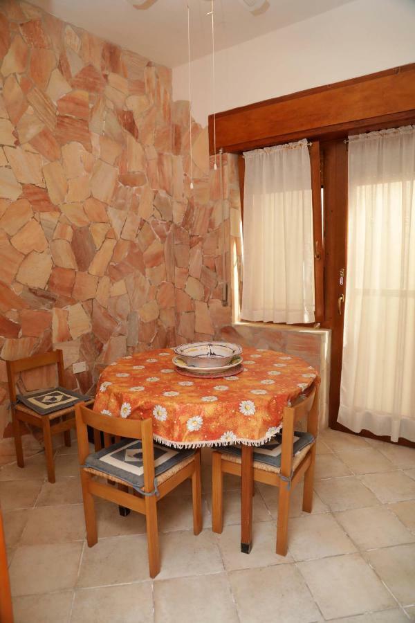Luxury Apt Apartamento Calasetta Exterior foto